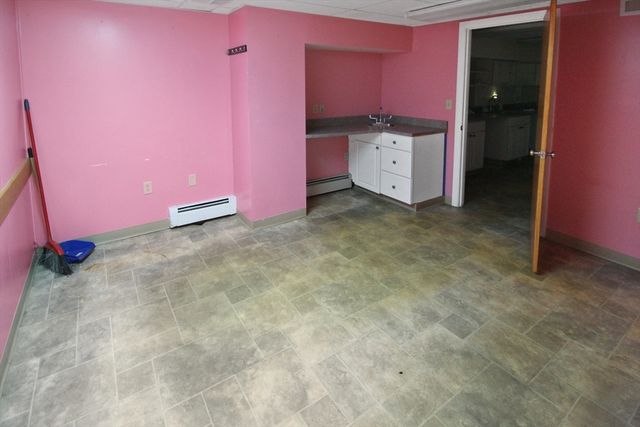 460 Broadway, Methuen, MA 01844