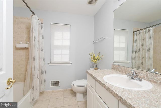 221 MORNING GLORY DR, Monroe Twp, NJ 08831