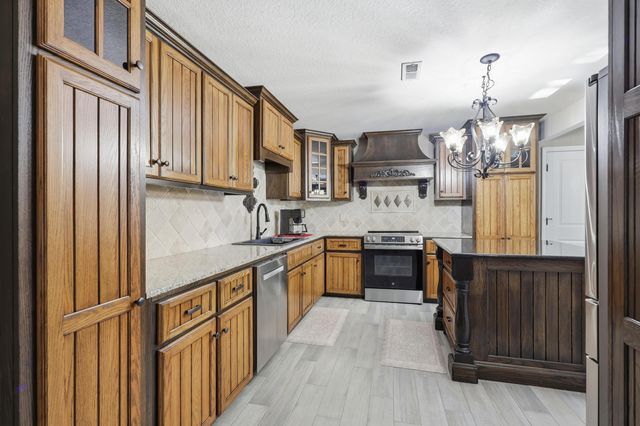 3113 Woodland Drive, Joplin, MO 64804