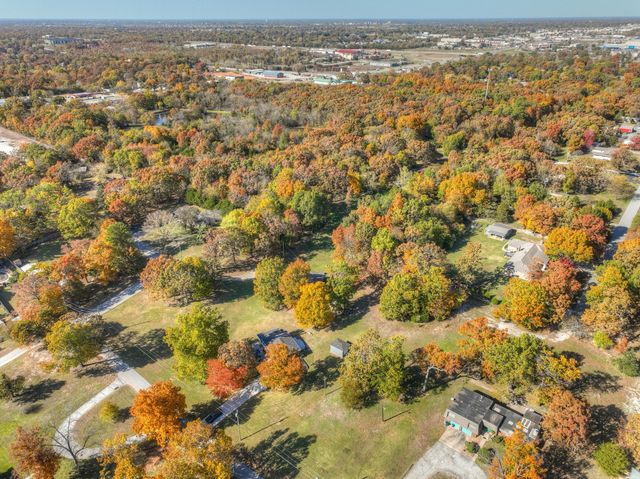 3113 Woodland Drive, Joplin, MO 64804