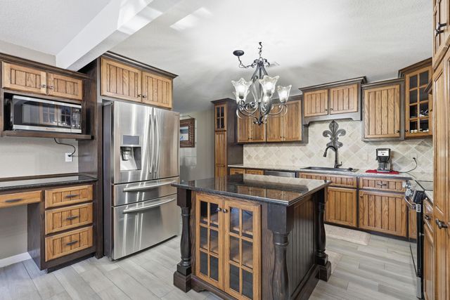 3113 Woodland Drive, Joplin, MO 64804