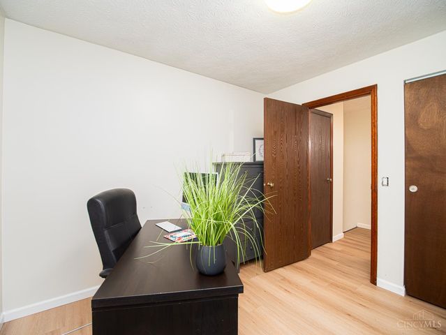 5229 Headgates Road, Fairfield Twp, OH 45011