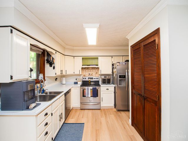 5229 Headgates Road, Fairfield Twp, OH 45011