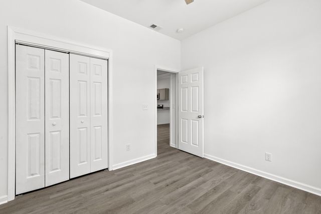 2013 Robertson Boulevard, North Charleston, SC 29406