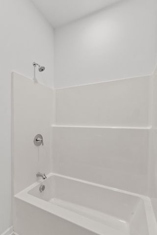 2013 Robertson Boulevard, North Charleston, SC 29406