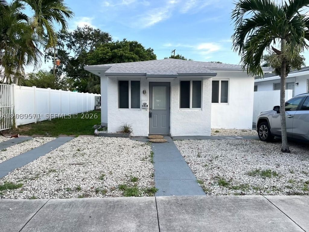 1818 Sherman St 2, Hollywood, FL 33020