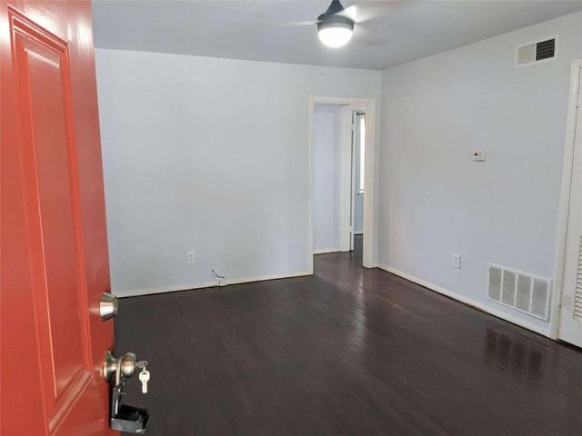 2429 Lawrenceville 7, Decatur, GA 30033