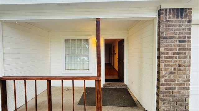 42 Burnett Circle, Bentonville, AR 72712