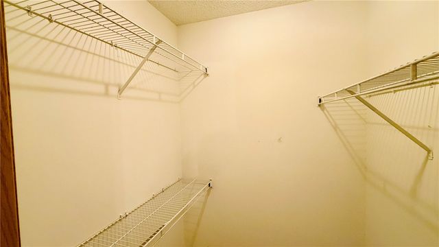 42 Burnett Circle, Bentonville, AR 72712