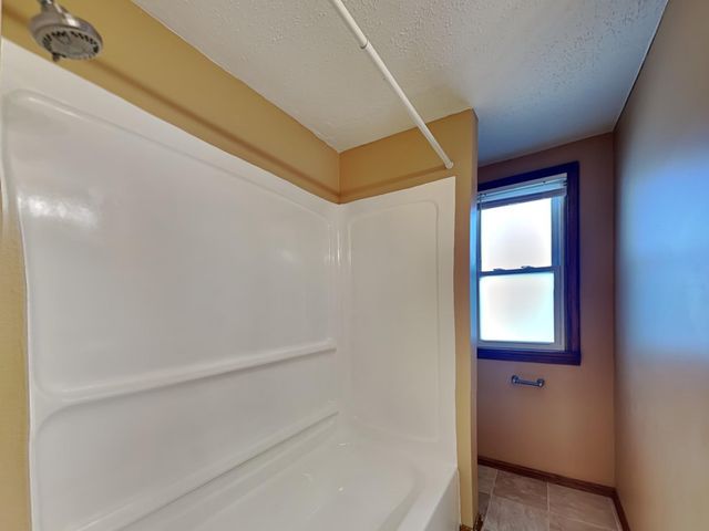 2910 Louisiana Avenue N, Crystal, MN 55427