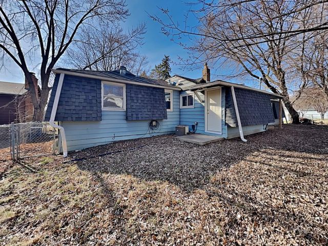 2910 Louisiana Avenue N, Crystal, MN 55427