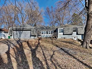 2910 Louisiana Avenue N, Crystal, MN 55427