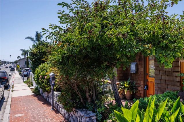 951 Glenneyre, Laguna Beach, CA 92651