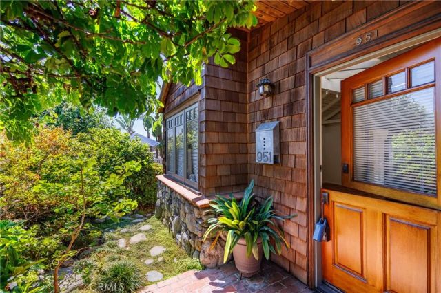 951 Glenneyre, Laguna Beach, CA 92651