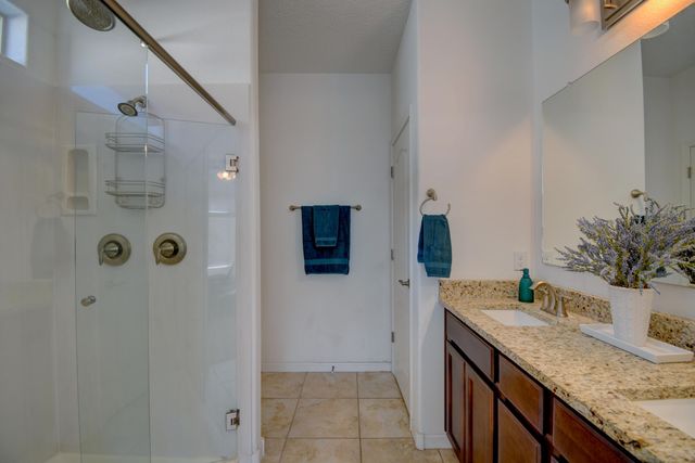 8828 Monsoon Road NW, Albuquerque, NM 87120