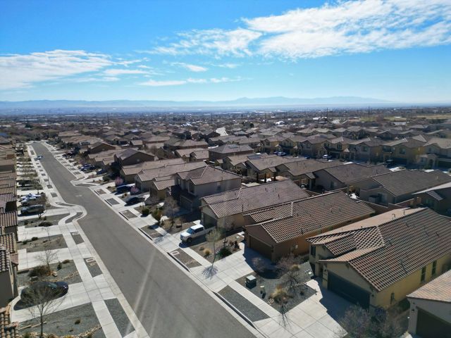 8828 Monsoon Road NW, Albuquerque, NM 87120