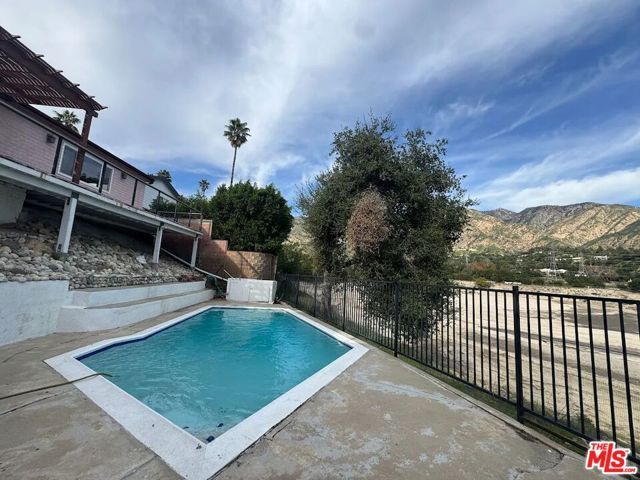 2629 Meguiar Drive, Pasadena, CA 91107