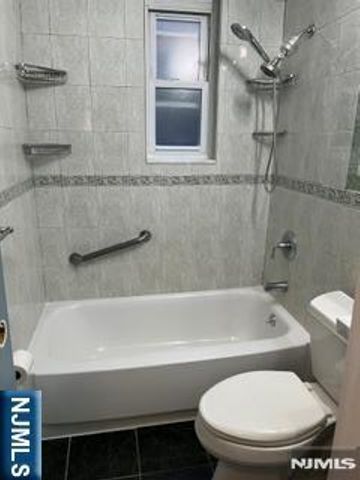1620 Valley Street 2B, Fort Lee, NJ 07024
