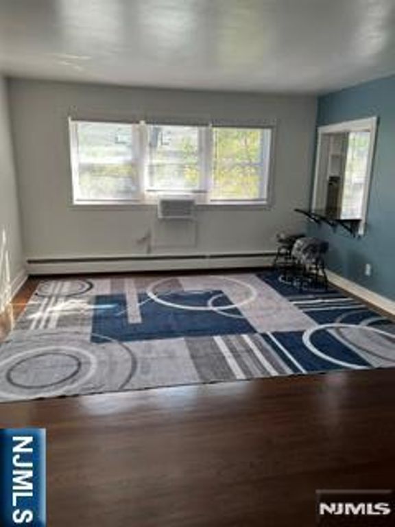 1620 Valley Street 2B, Fort Lee, NJ 07024