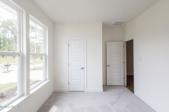 1037 Fawn Valley Way, Wilmington, NC 28409