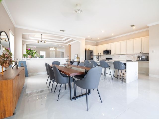 903 NW 167th Ave, Pembroke Pines, FL 33028