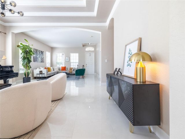 903 NW 167th Ave, Pembroke Pines, FL 33028