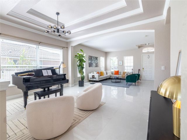 903 NW 167th Ave, Pembroke Pines, FL 33028