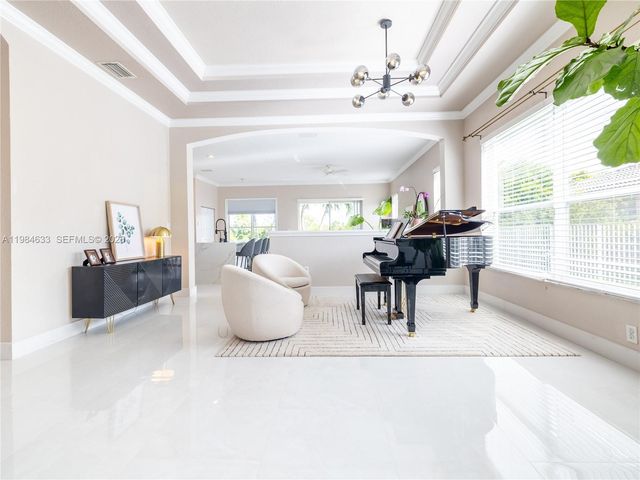 903 NW 167th Ave, Pembroke Pines, FL 33028