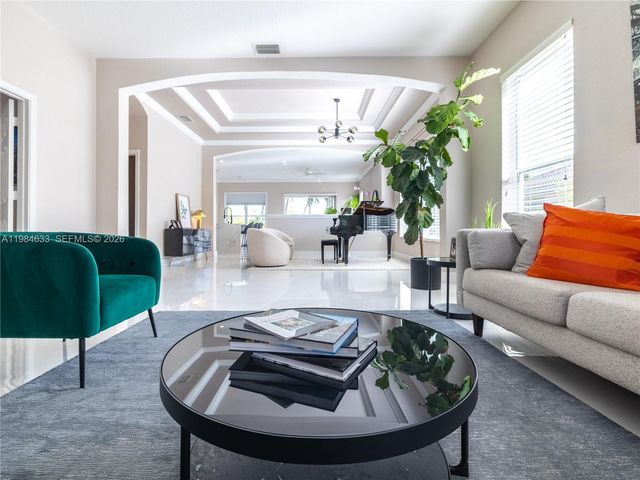 903 NW 167th Ave, Pembroke Pines, FL 33028