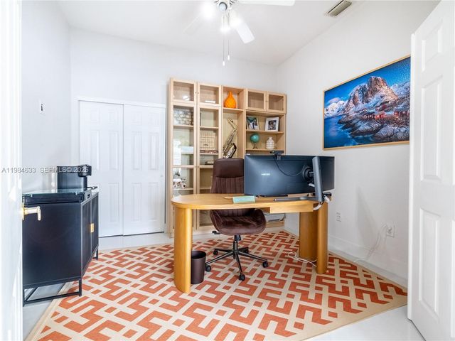 903 NW 167th Ave, Pembroke Pines, FL 33028