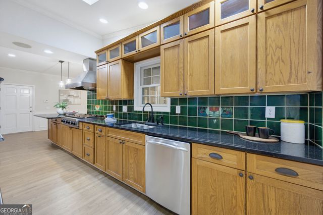125 Birkdale Court, Alpharetta, GA 30022