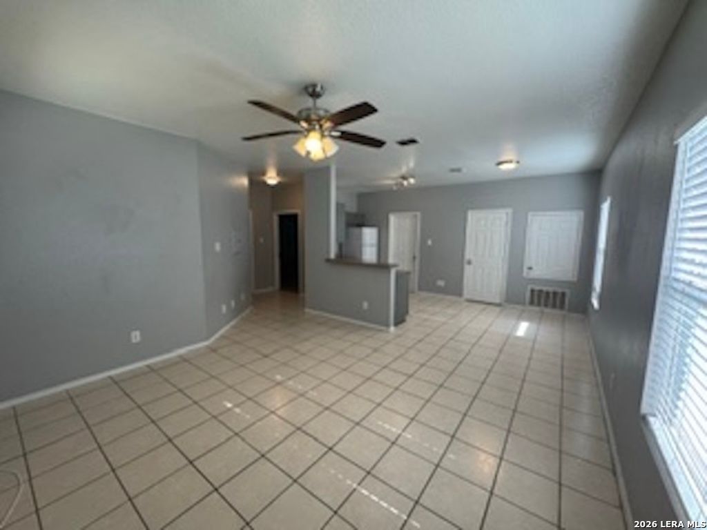 1707 Dawson St Apt 2101, San Antonio, TX 78202