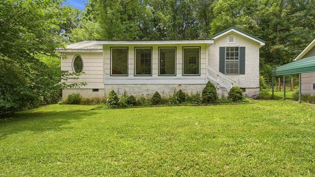 415 Hickory Street, Rossville, GA 30741