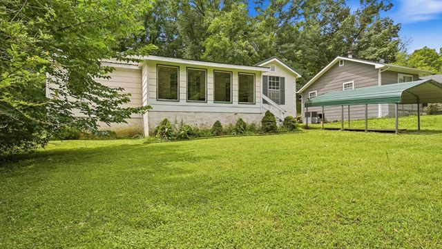 415 Hickory Street, Rossville, GA 30741