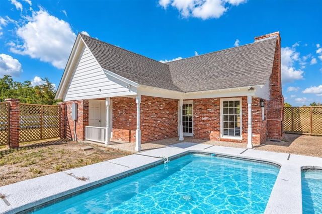 3823 Haymark Road, Lake Charles, LA 70605