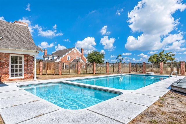 3823 Haymark Road, Lake Charles, LA 70605
