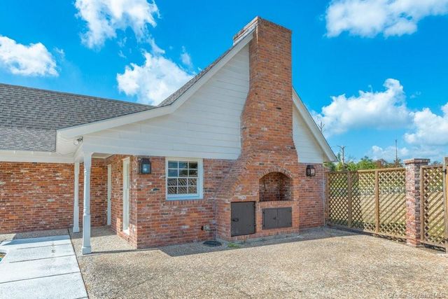 3823 Haymark Road, Lake Charles, LA 70605