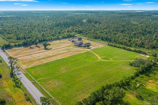 3823 Haymark Road, Lake Charles, LA 70605