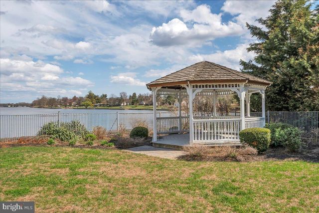 2061 HARBOUR DR, Palmyra, NJ 08065