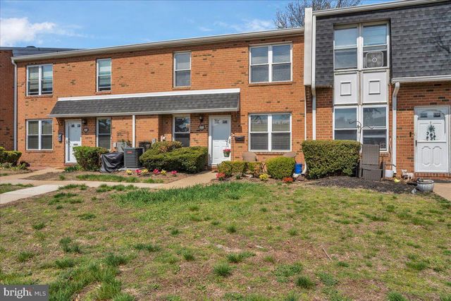 2061 HARBOUR DR, Palmyra, NJ 08065