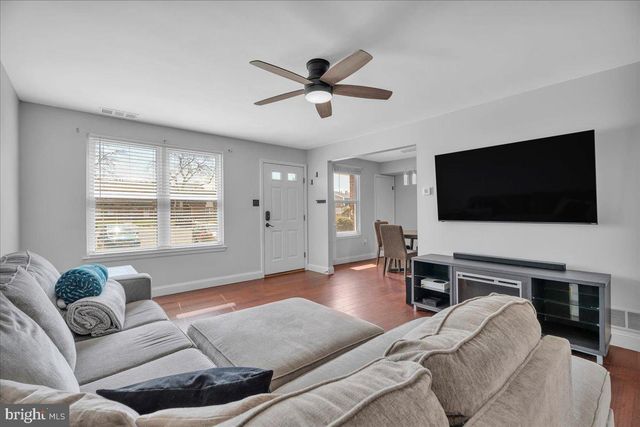 2061 HARBOUR DR, Palmyra, NJ 08065