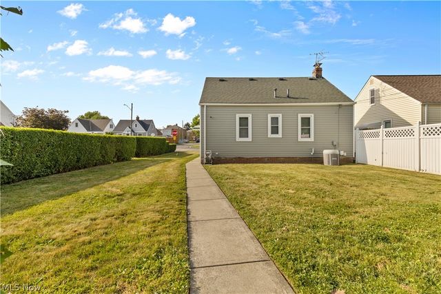 5915 Forest Avenue, Parma, OH 44129