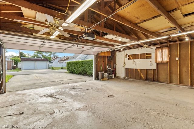 5915 Forest Avenue, Parma, OH 44129