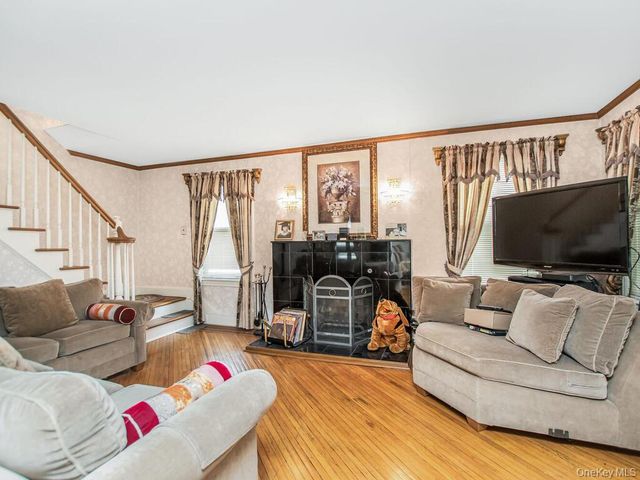 94-73 219th Street, Queens Village, NY 11428