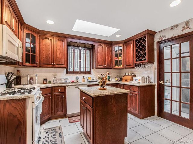 94-73 219th Street, Queens Village, NY 11428