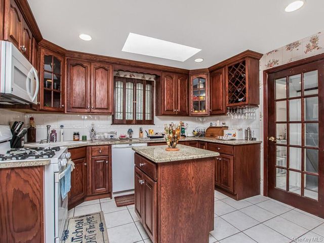 94-73 219th Street, Queens Village, NY 11428