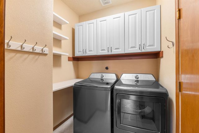 13205 Buckskin Road NE, Albuquerque, NM 87111