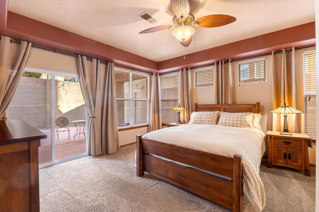 Image 19 of property listing at 13205 Buckskin Road NE, Albuquerque, NM 87111