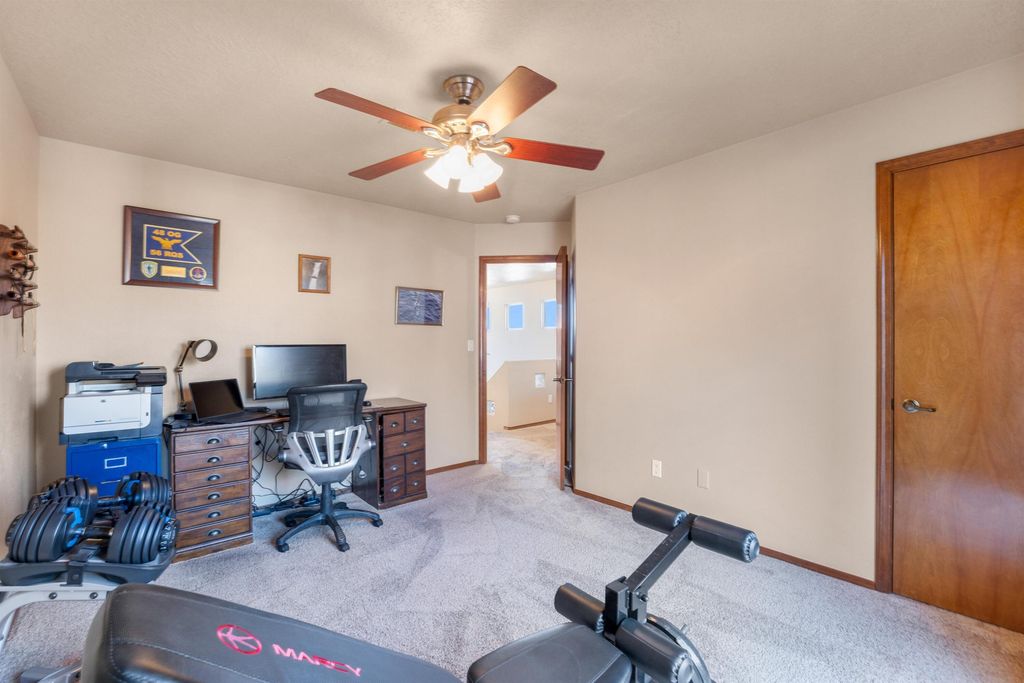 Image 31 of property listing at 13205 Buckskin Road NE, Albuquerque, NM 87111