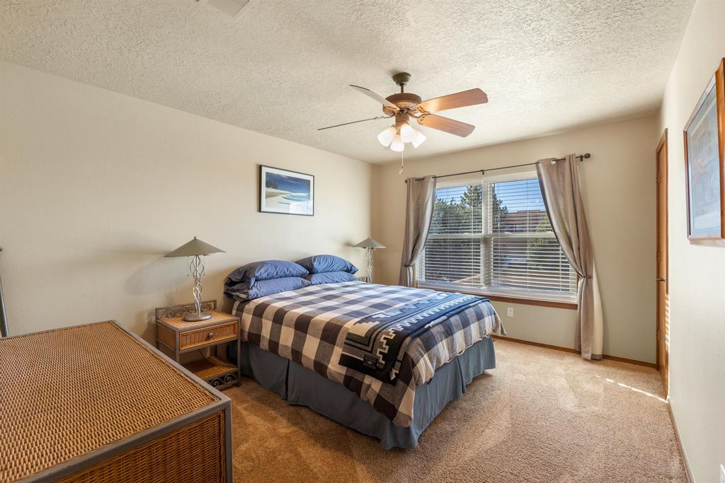 Image 35 of property listing at 13205 Buckskin Road NE, Albuquerque, NM 87111